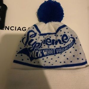 Supreme beanie.